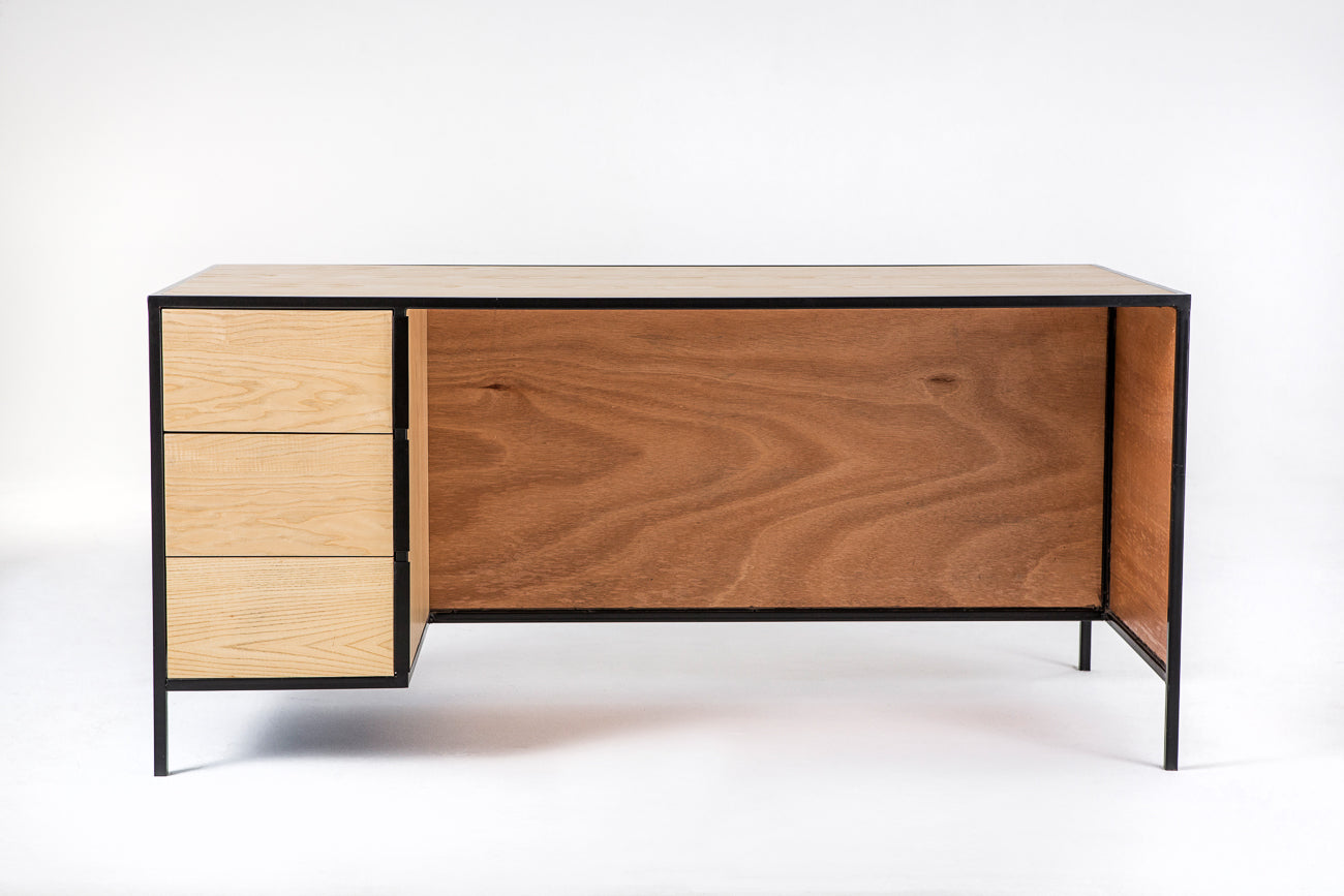 Shelter Desk